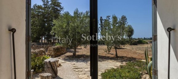 4 bedrooms Villa in Noto, Italy No. 57787 8