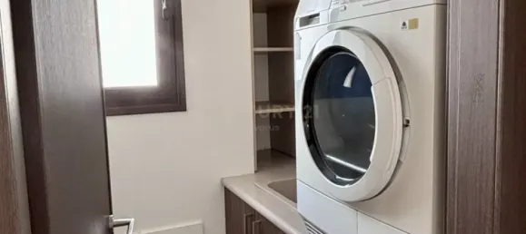 4 bedrooms Villa in Agios Athanasios, Cyprus No. 3745 16