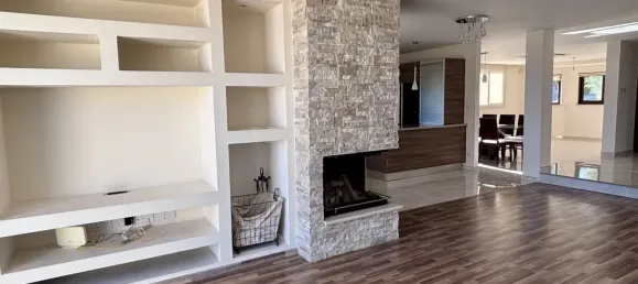 4 bedrooms Villa in Agios Athanasios, Cyprus No. 3745 7