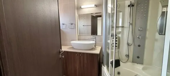 4 bedrooms Villa in Agios Athanasios, Cyprus No. 3745 19