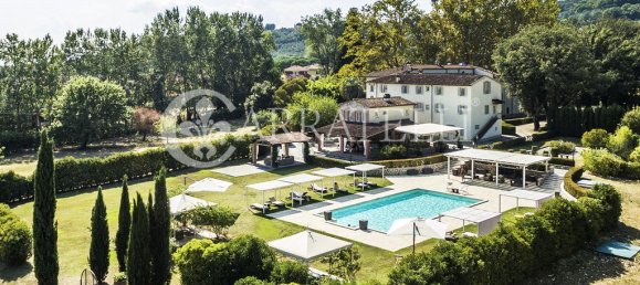 Вилла с 18 спальнями в Пьеве а Ниеволе, Италия № 113253 2