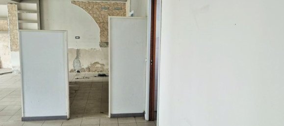 Propiedad comercial en Quarrata, Italy 125 m² No. 212928 3