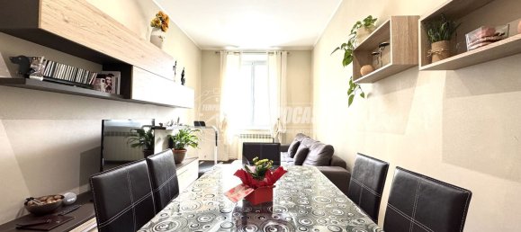 4-salle Appartement à Genoa, Italy No. 105769 6
