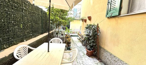 4-salle Appartement à Genoa, Italy No. 105769 12