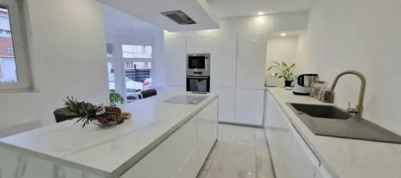 3 bedrooms House in Denain, France No. 224976 6