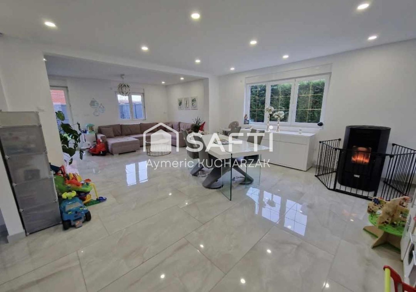 3 bedrooms House in Denain, France No. 224976