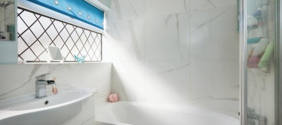  House in Salisbury, United Kingdom No. 2009 13