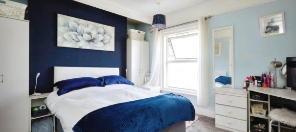  House in Salisbury, United Kingdom No. 2009 12