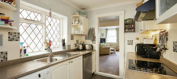  House in Salisbury, United Kingdom No. 2009 8