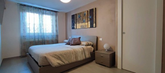 Casa de 8 divisões em Montesilvano, Italy N.º 43159 41