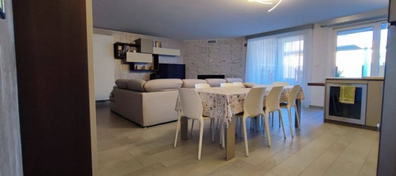 Casa de 8 divisões em Montesilvano, Italy N.º 43159 19