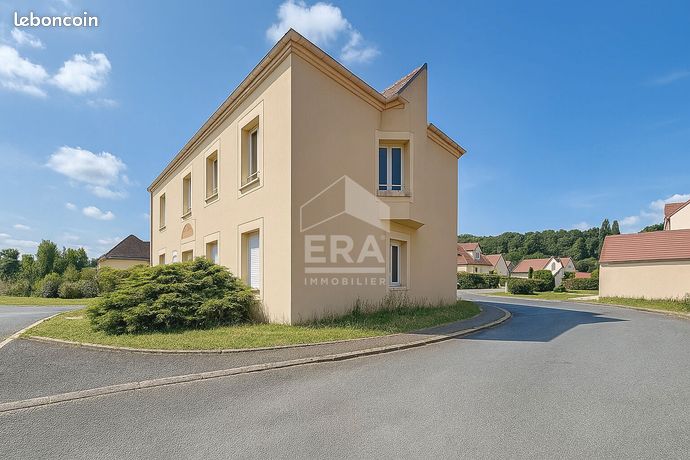 1 bedroom Apartment in Luzarches, France No. 301732