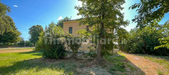 3 bedrooms House in Senigallia, Italy No. 260847 2