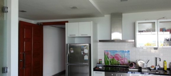 2 bedrooms Condo in Pattaya, Thailand No. 1130 2