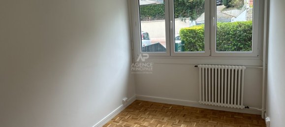 2 bedrooms Apartment in Saint-Germain-en-Laye, France No. 168163 5