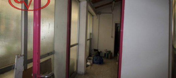 2 rooms Commercial property in Montevarchi, Italy No. 62078 2