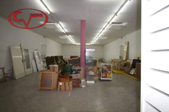 2 rooms Commercial property in Montevarchi, Italy No. 62078