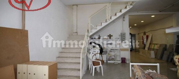 2 rooms Commercial property in Montevarchi, Italy No. 62078 5