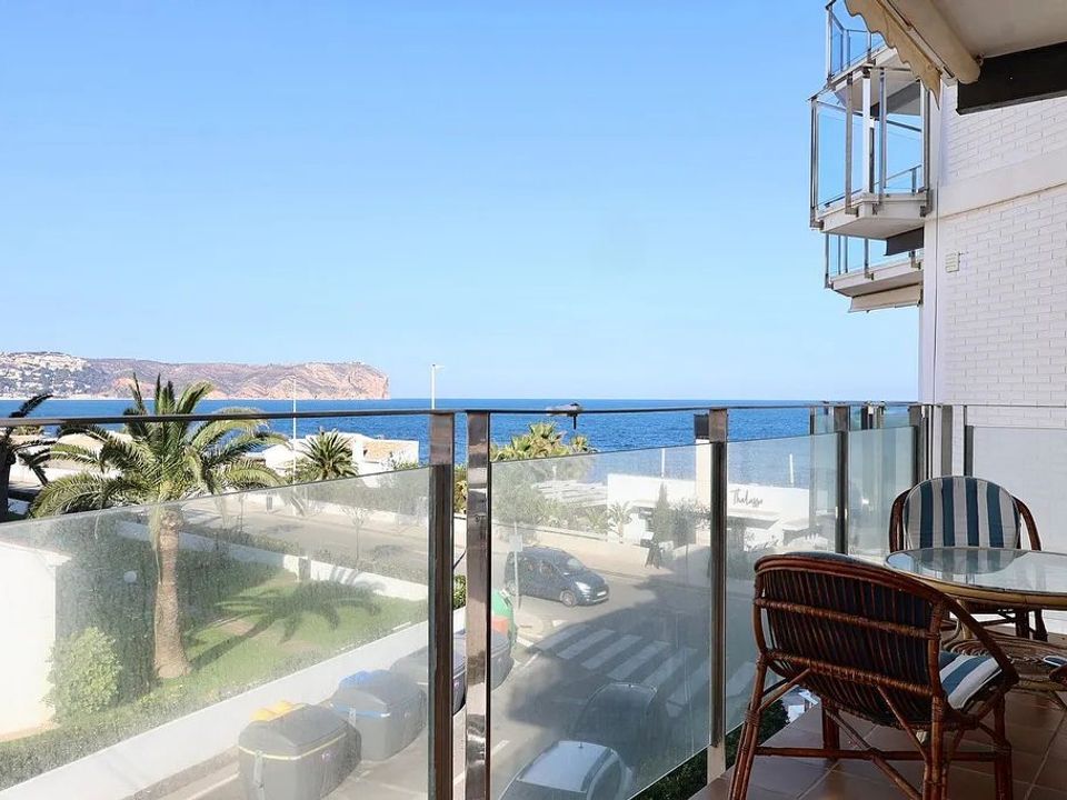 2 bedrooms Apartment in Alicante, Spain No. 150064