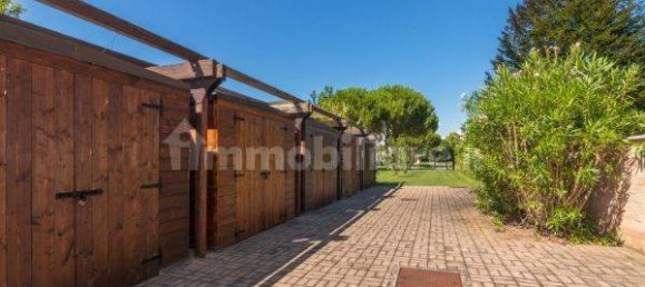 Villa de 2 dormitorios en Jesolo, Italy No. 85946 16