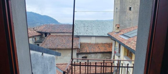 3-salle Appartement à Calolziocorte, Italy No. 167059 11