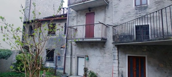 3-salle Appartement à Calolziocorte, Italy No. 167059 44