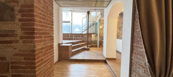 Gewerbliche Immobilie in Sant Marti, Spain 148m², Nr. 68378 4