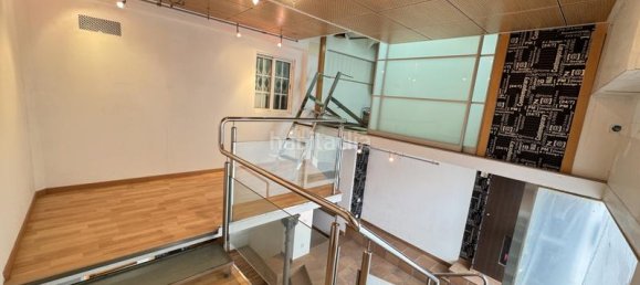 Gewerbliche Immobilie in Sant Marti, Spain 148m², Nr. 68378 13