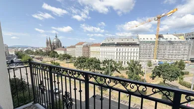 2 rooms Apartment in Mariahilf, Austria No. 133895