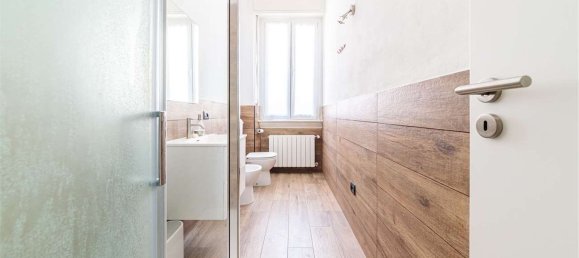 2 bedrooms Apartment in Varese, Italy No. 375813 21