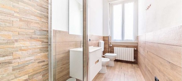 2 bedrooms Apartment in Varese, Italy No. 375813 22