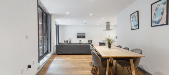 Casa de 3 dormitorios en London, United Kingdom No. 4573 8