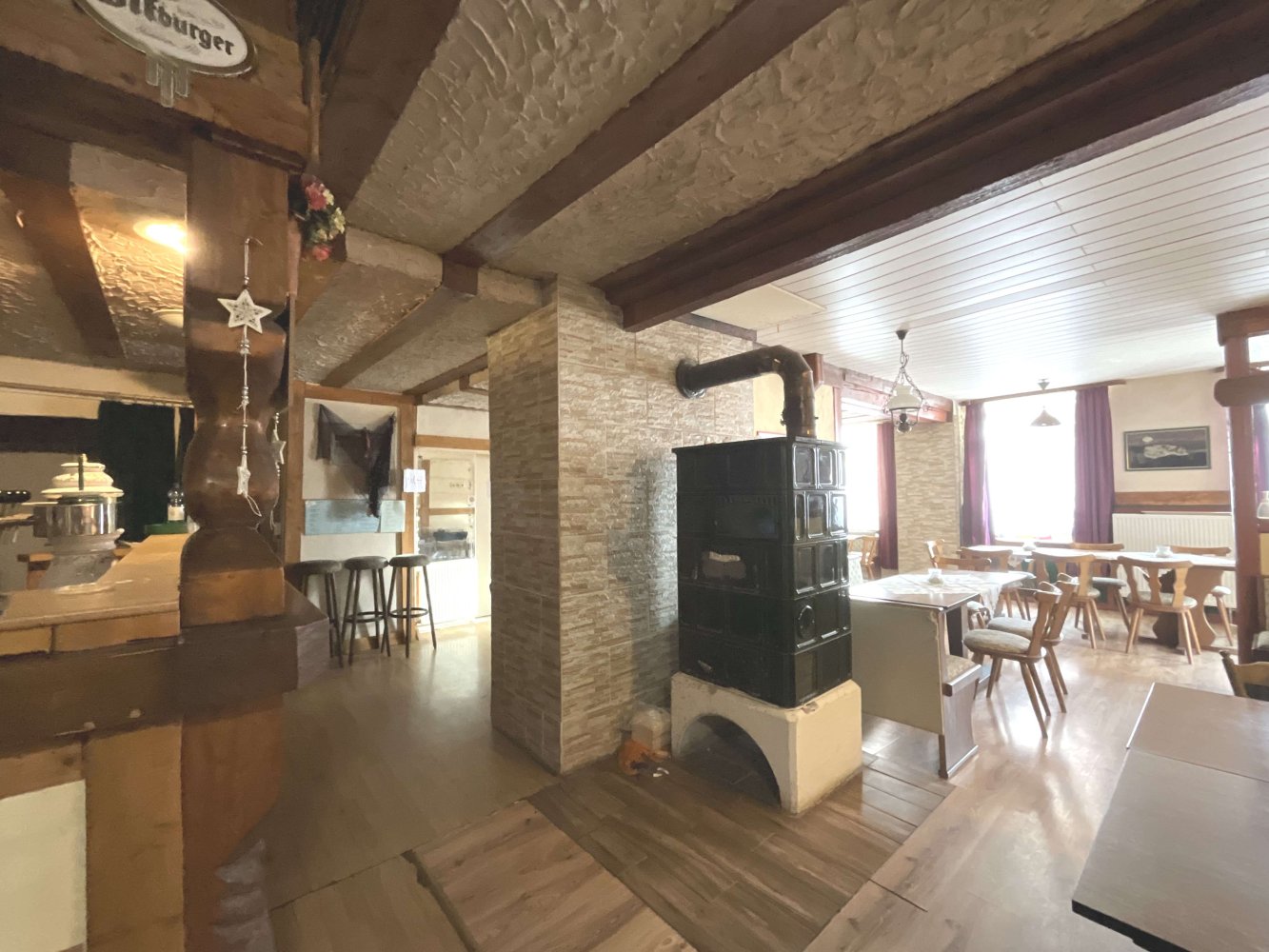 6 bedrooms Building in Kassel, Germany No. 223952