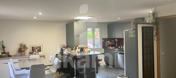 5 bedrooms House in Vinay, France No. 355465 3