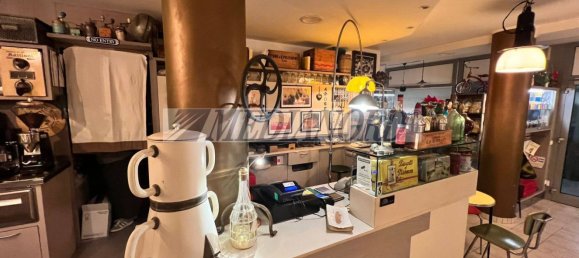 Gewerbliche Immobilie in Seriate, Italy 105m², Nr. 179250 2