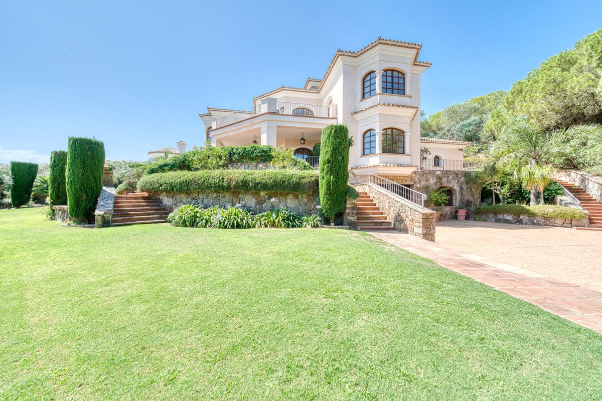 5 غرف نوم فيلا في Cadiz, Spain رقم 186943