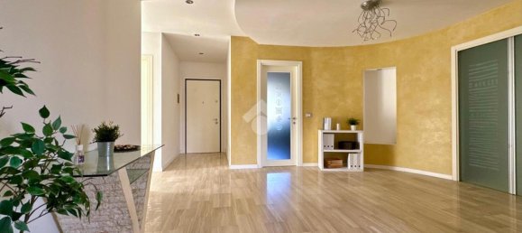 Apartamento de 5 divisões em Udine, Italy N.º 66807 6