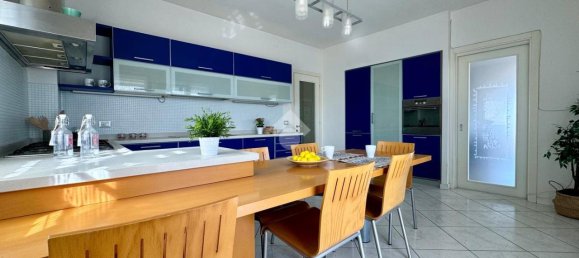 Apartamento de 5 divisões em Udine, Italy N.º 66807 19