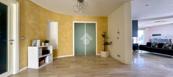 Apartamento de 5 divisões em Udine, Italy N.º 66807 4
