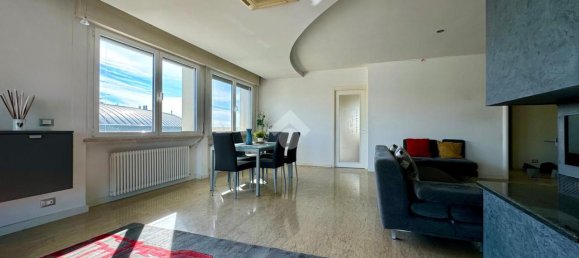 Apartamento de 5 divisões em Udine, Italy N.º 66807 15