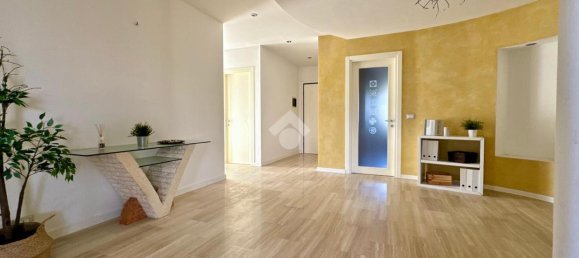 Apartamento de 5 divisões em Udine, Italy N.º 66807 5