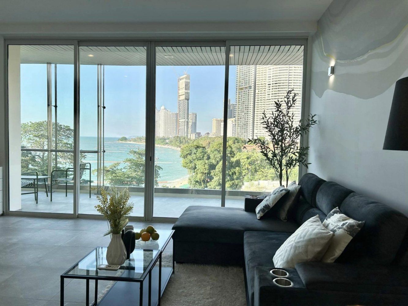 2 bedrooms Condo in Pattaya, Thailand No. 11418