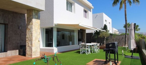4 bedrooms House in Malaga, Spain No. 40979 4