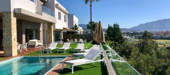 4 bedrooms House in Malaga, Spain No. 40979 8