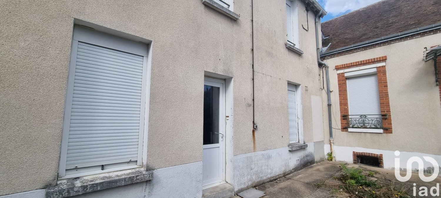 3 chambres Bâtiment à Montargis, France No. 244086