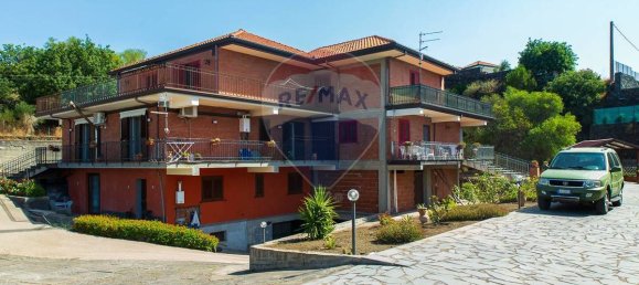 Villa de 3 dormitorios en Mascalucia, Italy No. 298504 37