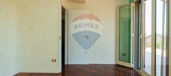 Villa de 3 dormitorios en Mascalucia, Italy No. 298504 12