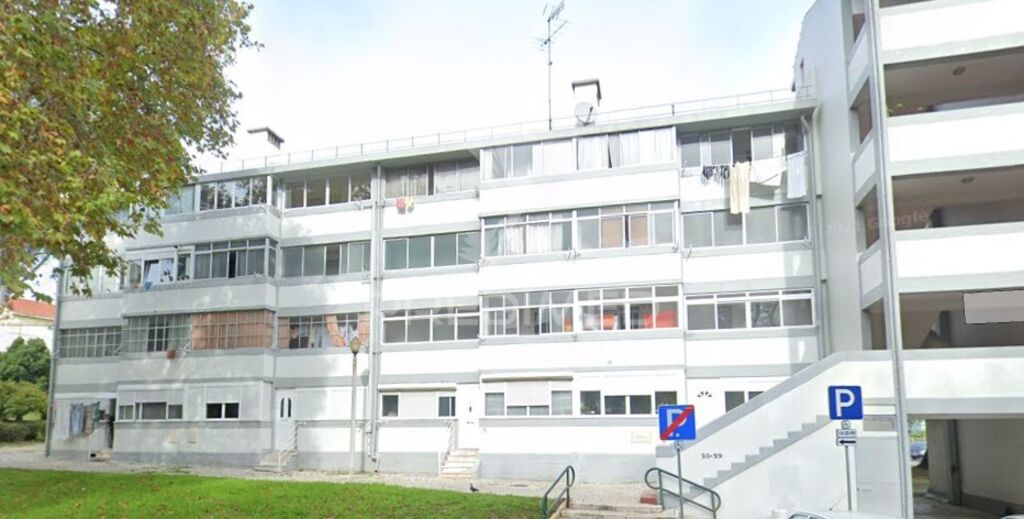 Apartamento de 2 dormitorios en Lisbon, Portugal No. 246009