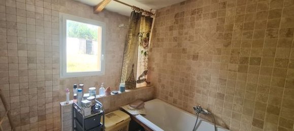 Casa de 3 dormitorios en Fresnay-sur-Sarthe, France No. 308328 6