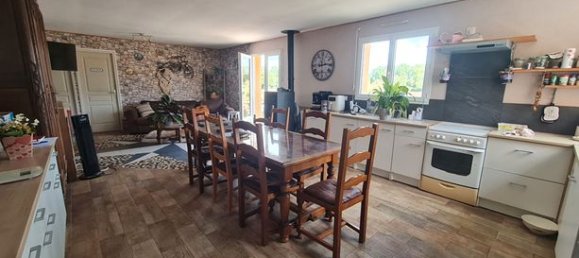 Casa de 3 dormitorios en Fresnay-sur-Sarthe, France No. 308328 2